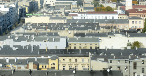 □„Te prerie Paryża stworzone przez dachy płaskie jak równina, ale pokrywające zaludnioną otchłań” – pisał Balzak. Na zdjęciu – łódzkie dachowe prerie fot. Piotr Kamionka / Reporter