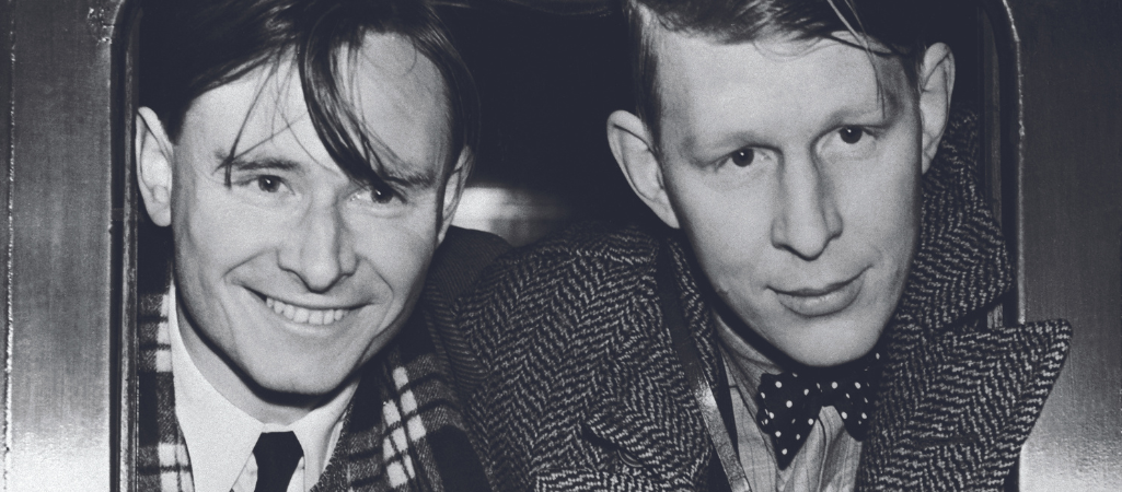 Christopher Isherwood i W.G. Auden wyruszają w podróż do Chin, Londyn, 1938 r. fot. Bettmann / Getty